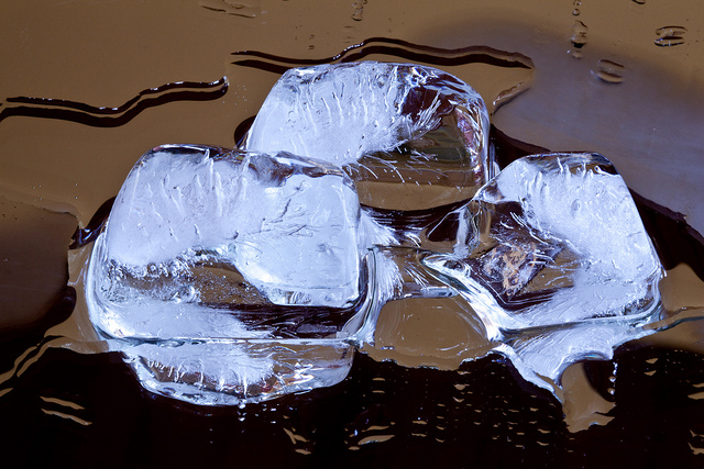 Melting Ice Cubes by jar [o] (CC BY 2.0)